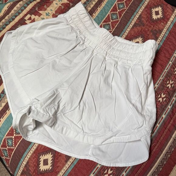 Lululemon Athletica white running shorts size 6 - Picture 7 of 7